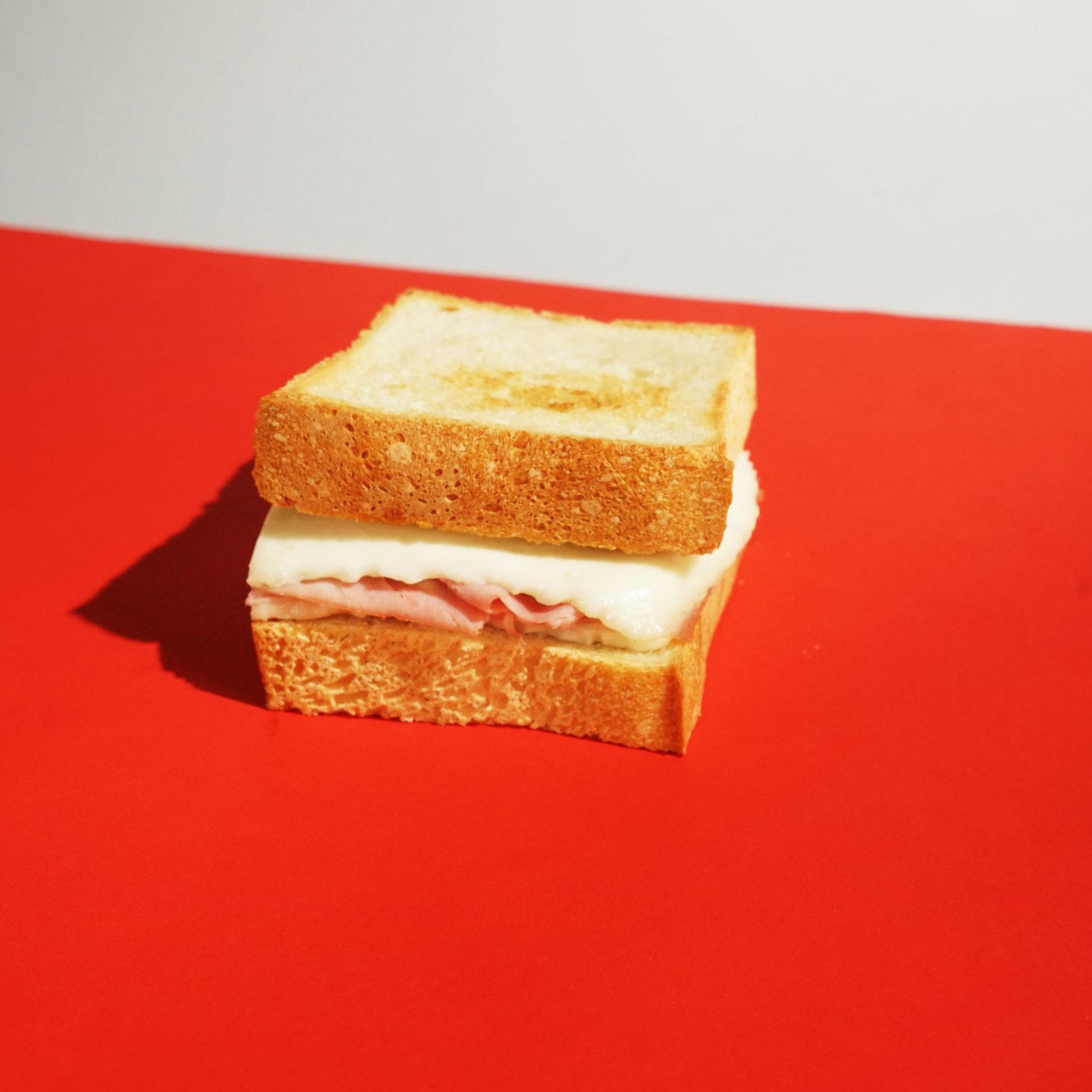 Toast prosciutto cotto e primosale